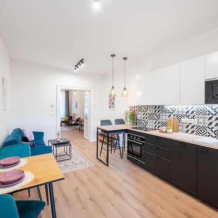 Sweet Cozy Apartment Prague Close To Mala Strana Bagian luar foto