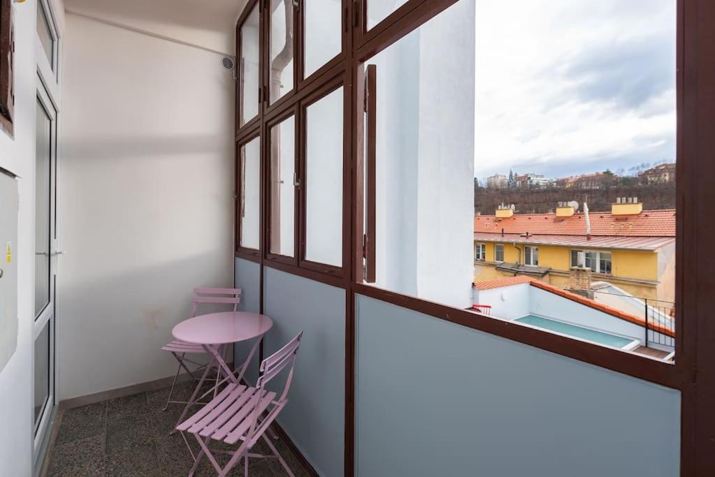 Sweet Cozy Apartment Prague Close To Mala Strana Bagian luar foto